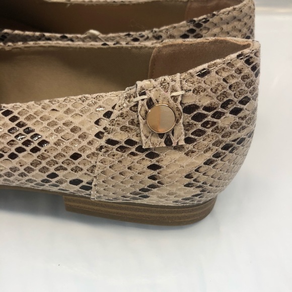 NWT and box Reese Faux Snake Print Slip On shoe - Picture 4 of 7